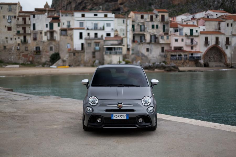  Abarth 595 Turismo (312) 2016 года  (WW) (фото 7 из 18)